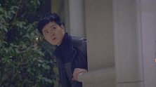 克拉恋人唐嫣和罗晋回家，碰到一个偷窥狂