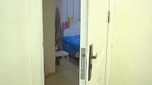 男室友半夜踹女室友房门 惊魂一夜后不敢再合租