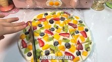 简易版雪糕做法：水果加酸奶放冰箱冻6小时，简单又好吃