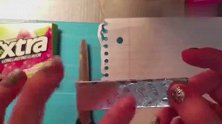 口香糖包装里的秘密，锡纸的锯齿边到底有什么作用？