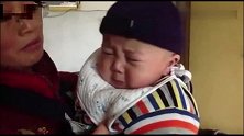 妈妈给小宝宝听天空之城接下来宝宝的反应把妈妈萌翻了