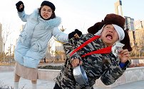 阿宝做梦中奖了，跑去买彩票竟美梦成真，这奖中的“有点疼”啊