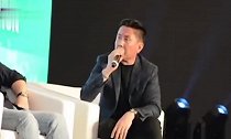 盘点老戏骨发飙怒批小鲜肉，情绪失控破口大骂，你又不是开窑子的