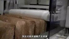 过期面包堆积如山，居然可以用来做这个，网友：商家太有头脑了