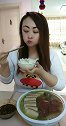 胖美人时尚有范，做饭很美味！