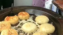 衢州杜泽特色小吃，包子加上一个鸡蛋，简直太美味了！