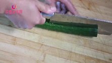 伏天胃口差不愿意吃饭，教你在家腌黄瓜，拿大鱼大肉都不换
