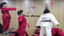 16岁的女儿跆拳道黑带，看完接下来这一幕，怕是以后没人敢娶