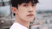 让人一见倾心的回眸