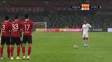 下半场补时第5分钟武汉卓尔球员孙寿博射门 - 被扑