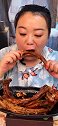 胖姐吃肉真馋人，好吃的不要不要的