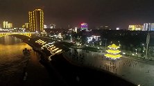 广西这小县城在西江两岸装了很多灯，夜景不输大城市，你觉得呢