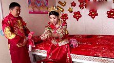 东北新娘子进家门，流程还真不少，这样的婚俗你见过吗？