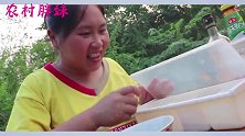 胖妹用3块钱的豆腐做成美食，配上肉粒越吃越香，三碗饭都止不住