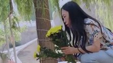 男粉为王菲一生未娶，洁身自好，网友：第二个杨丽娟来了？