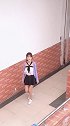 楼下路过的姑娘好漂亮，忍不住去拍她，被发现后都不好意思了！