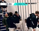 维尼修斯在球员通道里情绪低落 姆巴佩和平图斯接连上前安慰
