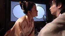 《独孤皇后》花絮，陈乔恩拍吻戏调戏陈晓，陈晓被吓得连连后退！