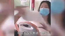 爆笑：妹子这功夫可真够牛的，一字马都倒立了