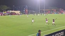 U17世界杯0-0逼平日本！实拍新喀里多尼亚球员疯狂庆祝