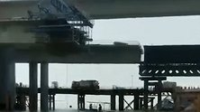 珠海市金海大桥发生垮塌事故 5人落海失联