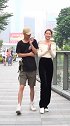 小哥哥这波操作神了，整的小姐姐一脸懵
