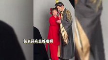 75岁刘晓庆再演少女，被导演起哄和男主亲一个，庆奶忍不住笑场