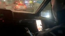 山东济宁：数万网友围观！疑犯正直播，民警“顺着网线”来了