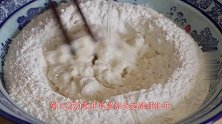 糖饼这个做松软香甜，不用揉，不用擀，凉了也不硬，比面包还好吃