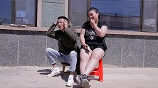 小伙一无是处，却娶个漂亮媳妇，就因为和老丈人有共同点