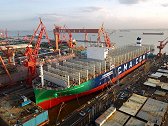 全球目光聚焦上海，首艘30万吨巨轮下水，法国民众：感谢中国