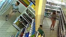 女子入店盗窃，商品不翼而飞 不料灰色紧身裙“内有乾坤”