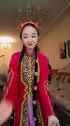 新疆姑娘，这身衣服真好看，跳起舞来，一点也不含糊！