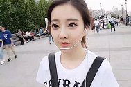 冯提莫甜美献唱b站，在跨年晚会上，佛系少女沁人心脾