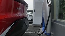 小鹏车主挑战自如 互飙车技难分伯仲