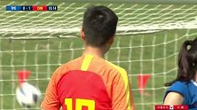 中国队再度发起猛攻 短传渗透李影门前怒射稍稍偏出