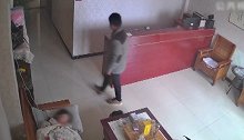 安徽亳州：光天化日入室盗窃被抓 小偷：我要凑钱娶媳妇