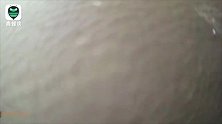 江西一货车超车致4车连环相撞 撞击瞬间大量碎片飞出 尘土飞扬