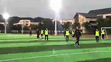 超牛X场面！卡纳瓦罗PK谢峰  恒大华夏教练组五人制对决