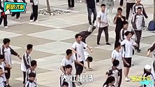 这就是传说中的课间操舞王姿势销魂，走位风骚，笑坏我了！