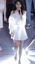 IU的长相甜美可人，不愧是大家心目中的女神