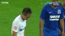 错失良机！陈钊失误扑向中路 张池明空位补射遭3人阻挡