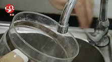 电水壶水垢清除不掉把它倒进去，效果比白醋强几十倍