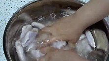 “可乐鸡翅”最好吃最简单的做法，入口嫩滑，吃过瘾了