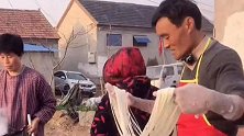 山东临沂：3元1碗面！拉面哥15年不涨价：让老百姓吃得起