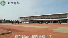 赶海小伙钻进排水沟，发现里面都是靓货，摘了满满一桶