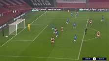 第62分钟莫尔德球员西尼安乌龙球 阿森纳2-1莫尔德