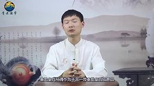 秦皇陵里有个神秘的兵马俑，到现在无法解释，仅向世人展示过四次