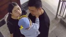 山东滨州：高情商！妈妈要亲1岁儿子，萌娃神助攻笑翻网友