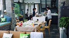 陈意涵夫妇炒“糊涂蛋”自夸完美，林心如吃一口直接笑哭